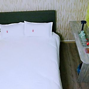 Bilik standard berdua